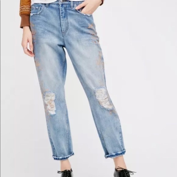 Free People gold stencil distressed jeans - Picture 2 of 7